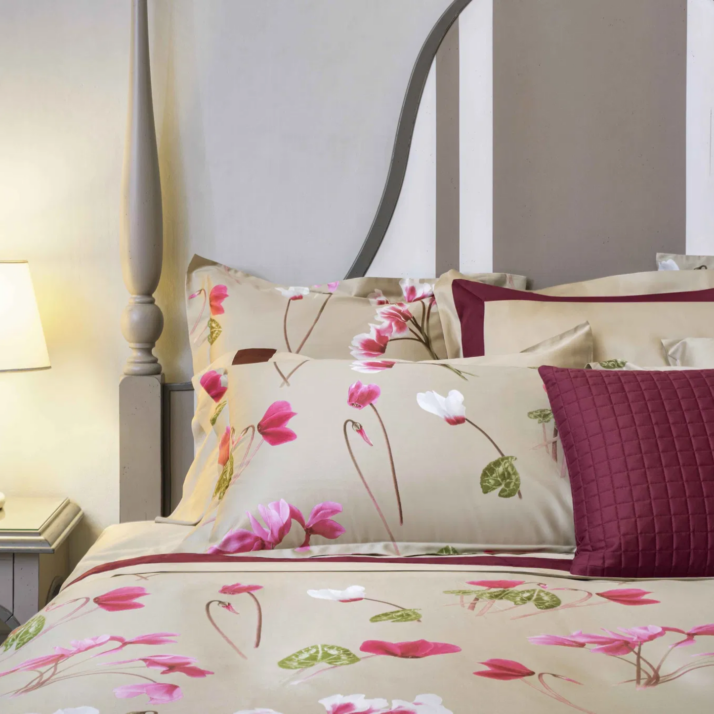 Parure copripiumino Ciclamino 100% raso di cotone stampato