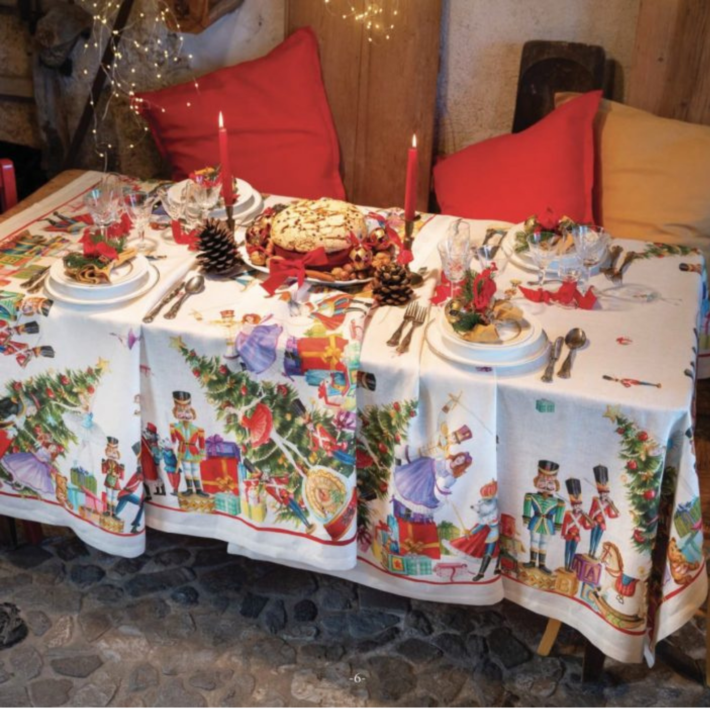 Tovaglia schiaccianoci puro lino