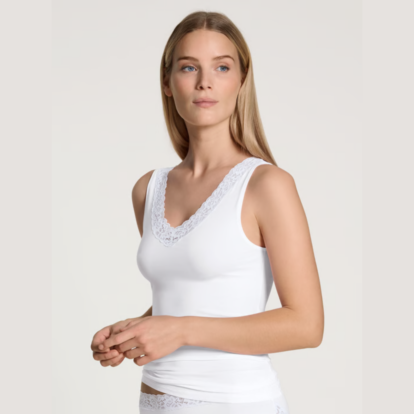 Top Spalla Larga con pizzo 12652