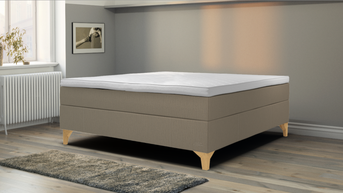 Continental Supreme + Star rose