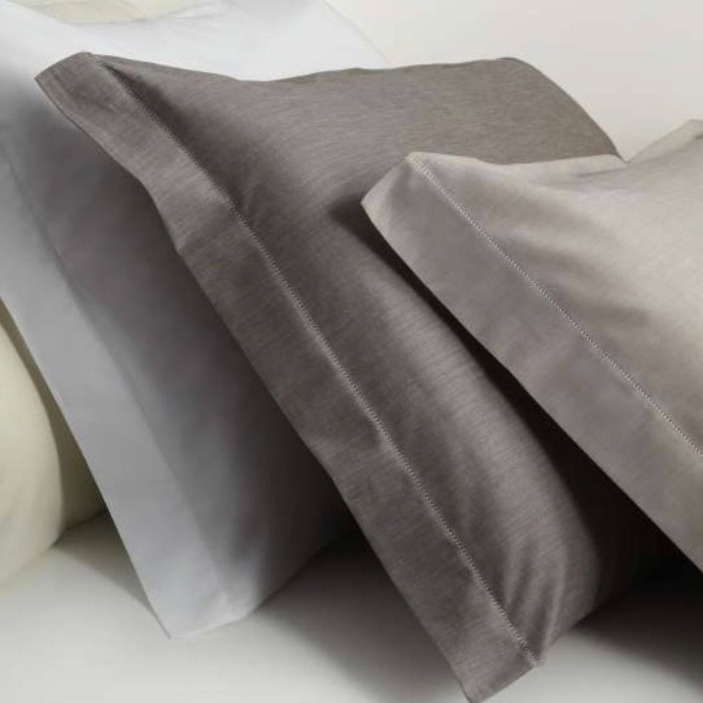 Coppia federe Melange Bossicolor 2 volani cotone percalle