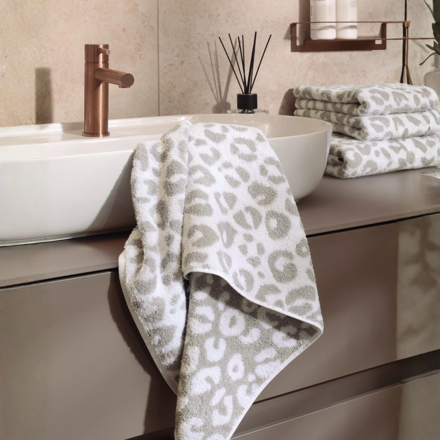Media + Ospite Two-Tone Leo 540 100% cotone